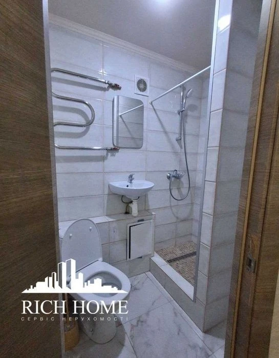 Продаж 1 кімнатної квартири-студії 35 м2, біля метро Дорогож