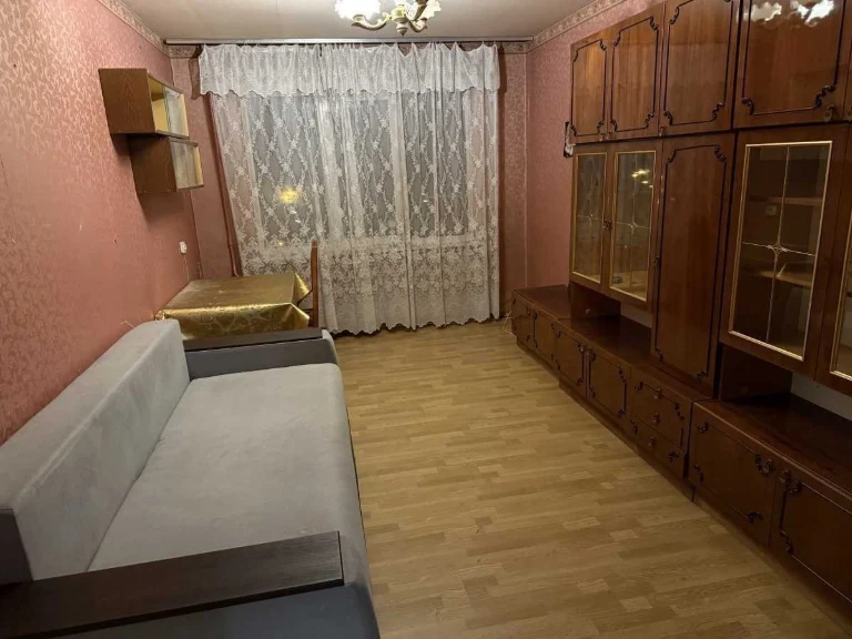 Sale of a 3-room apartment of 67 m², 31 General Naumova Street