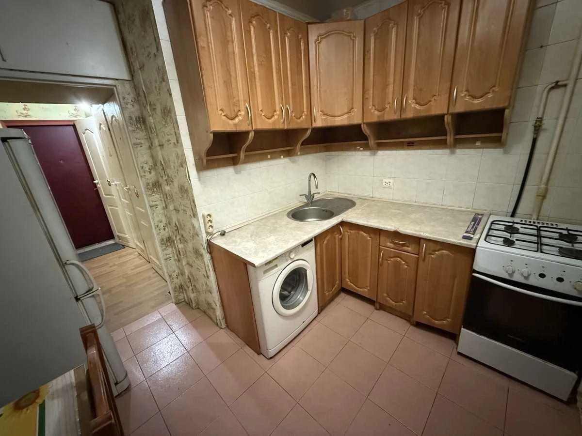 Sale of a 3-room apartment of 67 m², 31 General Naumova Street