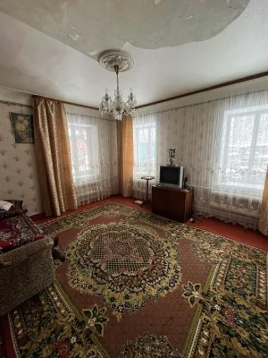 Продаємо будинок
