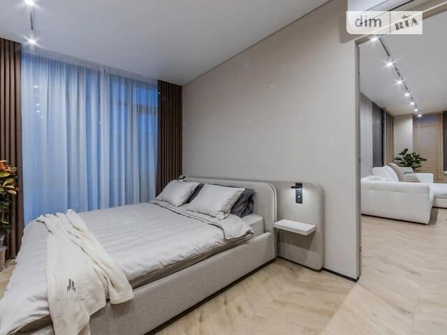 Продажа 1к квартиры 83.2 кв. м по ул. Андрея Верхосмотра 15Б
