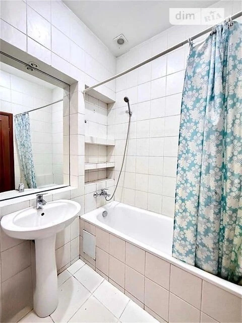 Sale of 2-room apartment 50 sq. m on Yevhena Chykalenko St. 12V • I