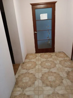 Продается 4 комнатная квартира.