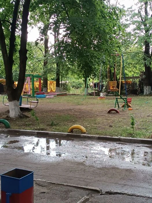 Продается 4 комнатная квартира.