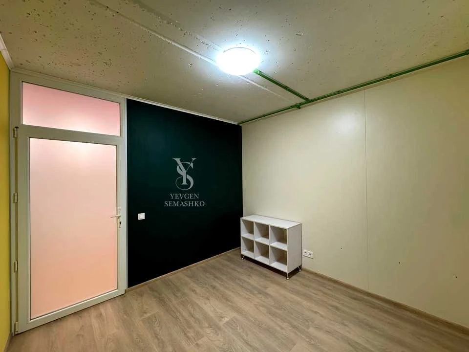 Apartment. Kyiv, Stetsenka St.