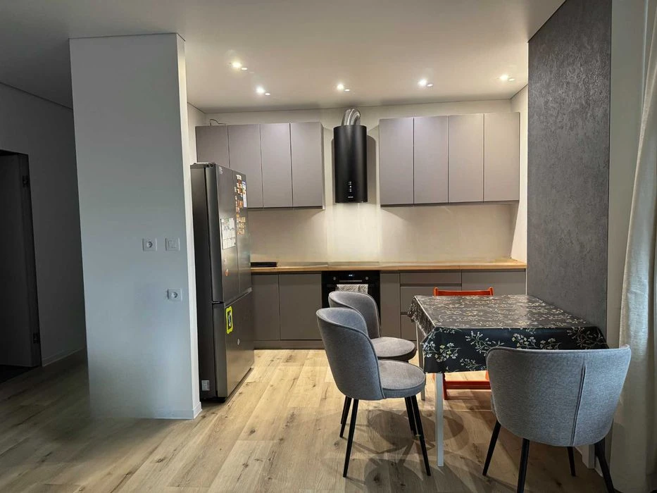 4-room apartment, 5 minutes from the metro, residential complex Cheryomushki, Alekseevka, house with generator