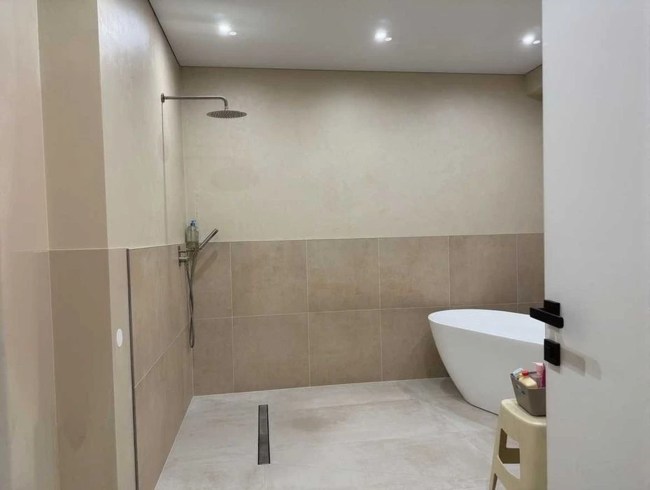 4-room apartment, 5 minutes from the metro, residential complex Cheryomushki, Alekseevka, house with generator