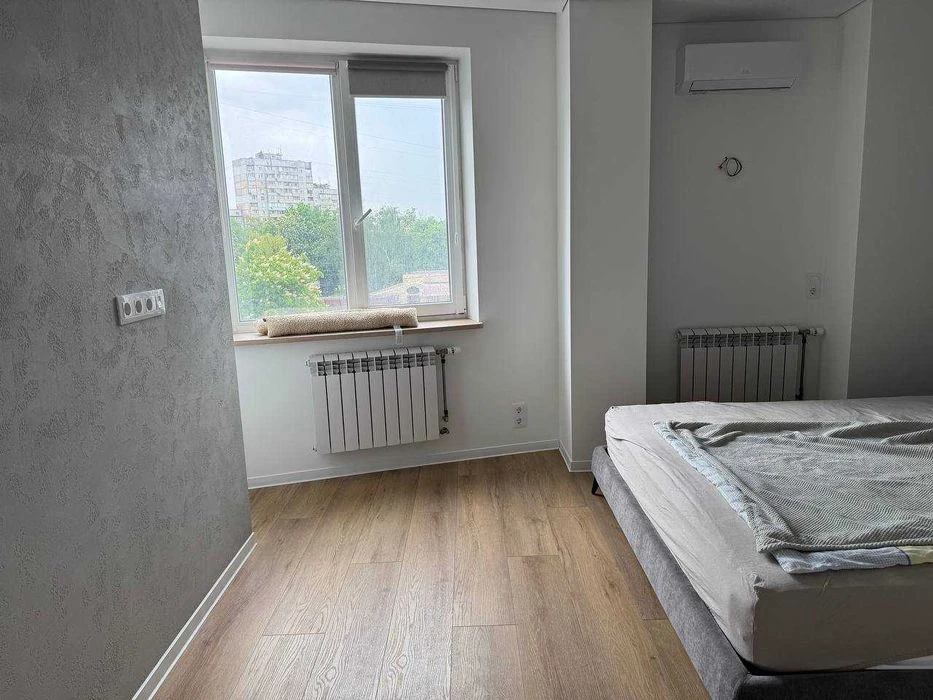 4-room apartment, 5 minutes from the metro, residential complex Cheryomushki, Alekseevka, house with generator