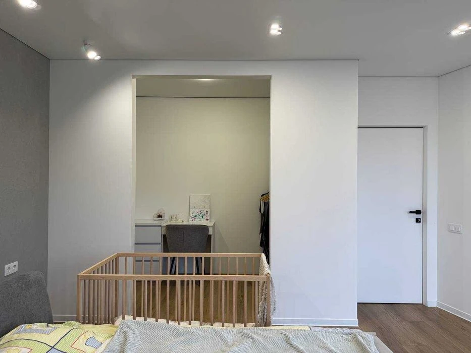 4-room apartment, 5 minutes from the metro, residential complex Cheryomushki, Alekseevka, house with generator