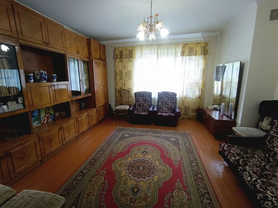 Цегляний утеплений будинок. Є всі комунікації, мінімальне оф