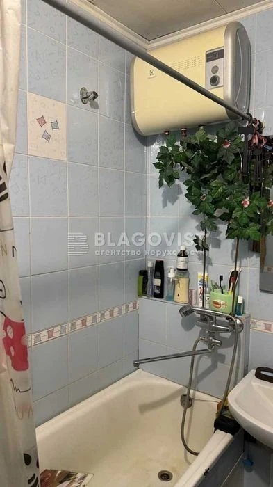 4-room apartment for sale, 23 Milyutenka St., 80m2, Lisova