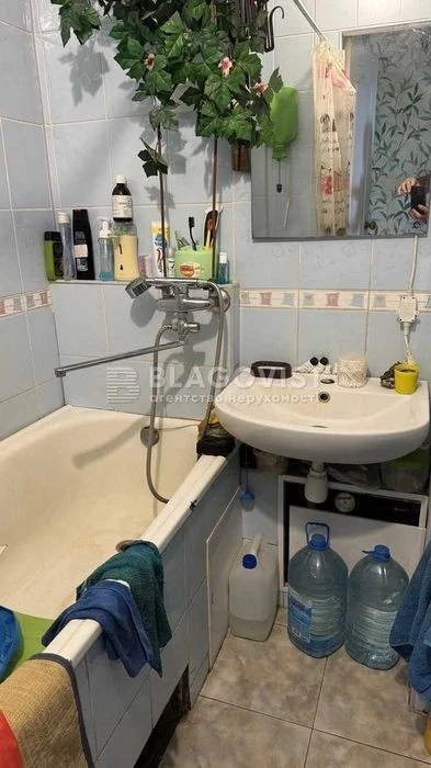 4-room apartment for sale, 23 Milyutenka St., 80m2, Lisova