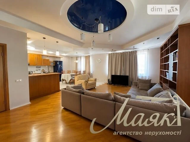 Sale of 3-room apartment 139.8 sq. m. on Andriy Verkhoglyada St. 4 •