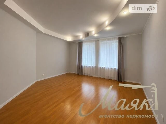 Sale of 3-room apartment 139.8 sq. m. on Andriy Verkhoglyada St. 4 •
