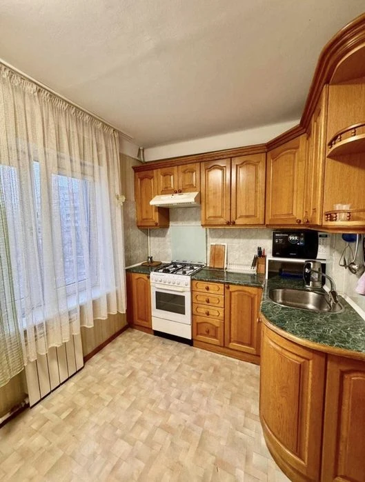 3rd apartment for sale in Dnipro district. Certificate!