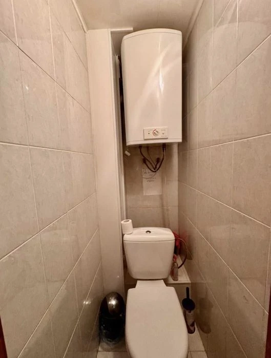 3rd apartment for sale in Dnipro district. Certificate!