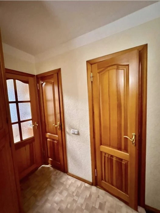 3rd apartment for sale in Dnipro district. Certificate!