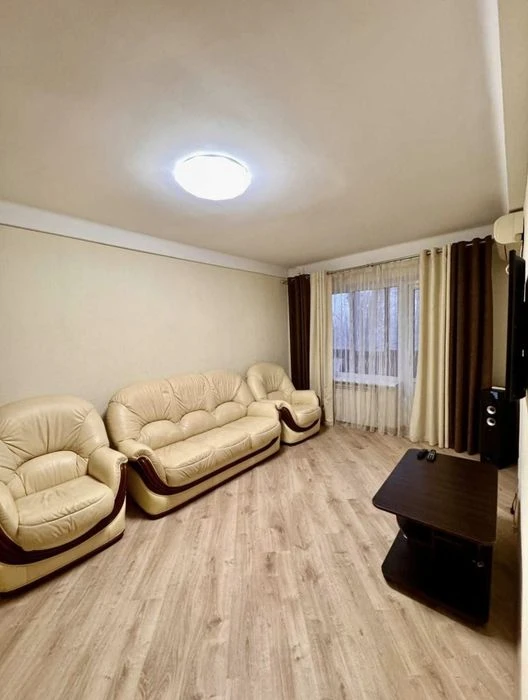 3rd apartment for sale in Dnipro district. Certificate!