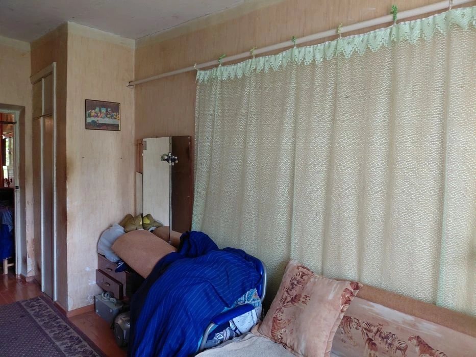 Продається 2 кімнатна  квартира в мкр. " Горяни"