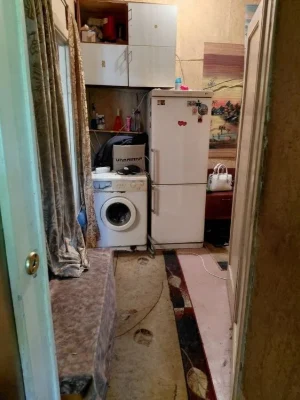 Продається 2 кімнатна  квартира в мкр. " Горяни"