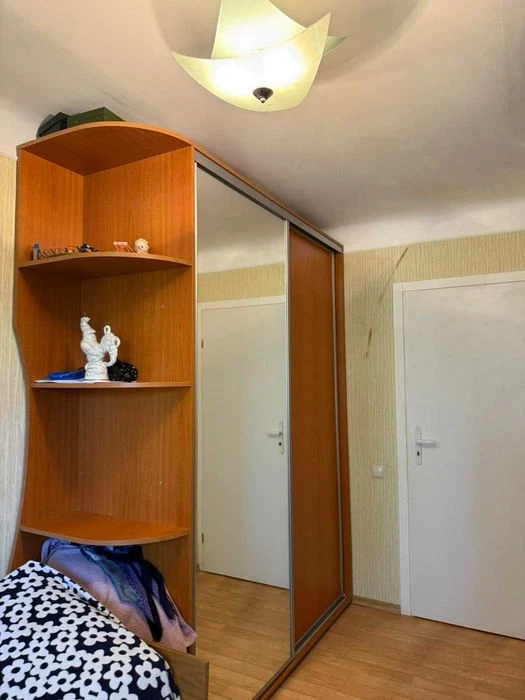 LS-19 Продаю 2-х кімнатну квартиру по вул.Астрономічній,21