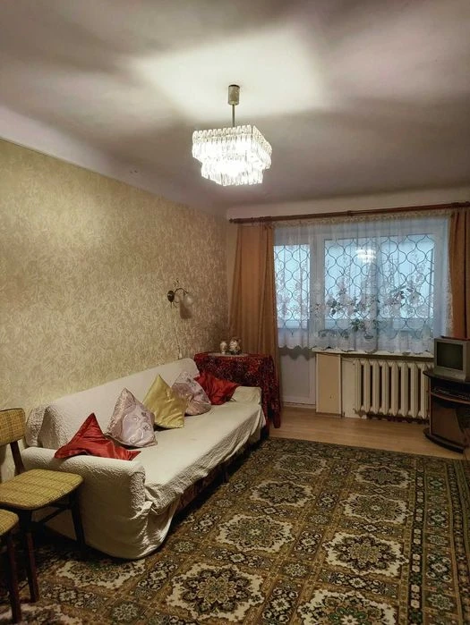 LS-19 Продаю 2-х кімнатну квартиру по вул.Астрономічній,21