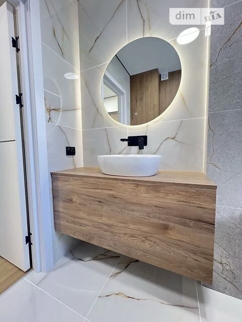 Sale of 1-room apartment 30 sq. m. on Mykhaylo Maksymovycha 24G street