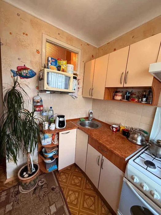 Продам отличную 2-к квартиру Осенняя Богдана Хмельницкого Ле