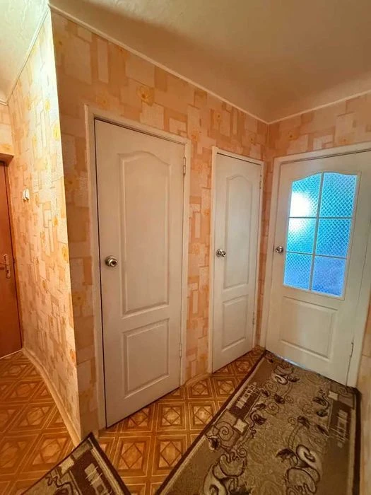 Продам отличную 2-к квартиру Осенняя Богдана Хмельницкого Ле