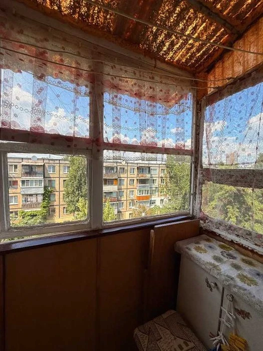 Продам отличную 2-к квартиру Осенняя Богдана Хмельницкого Ле