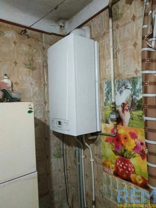 Продам 3-комнатную квартиру на ул. Новосельского