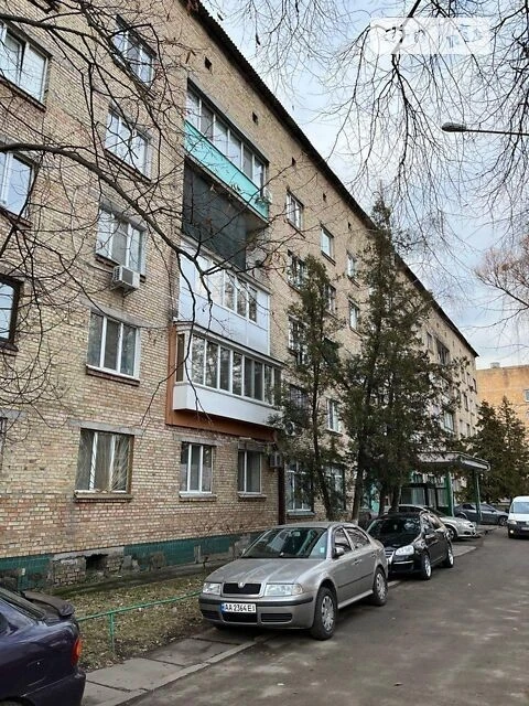 Продаж кімнати 35 кв. м на вул. Берковецька 6 • ID 32605525