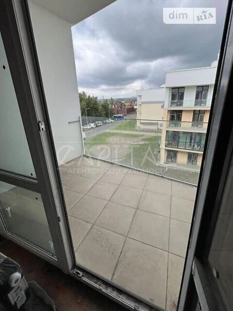 Продаж 3к квартири 100 кв. м на вул. Богатирська 32 • ID 346