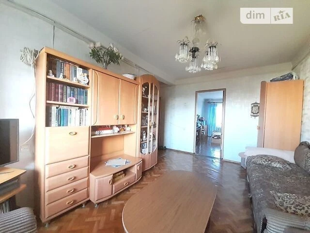 Sale of 3-room apartment 58.2 sq. m. on Oresta Levytskoho St. 9/21