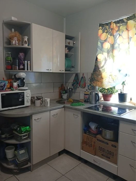 Sale of a house with renovation and living space