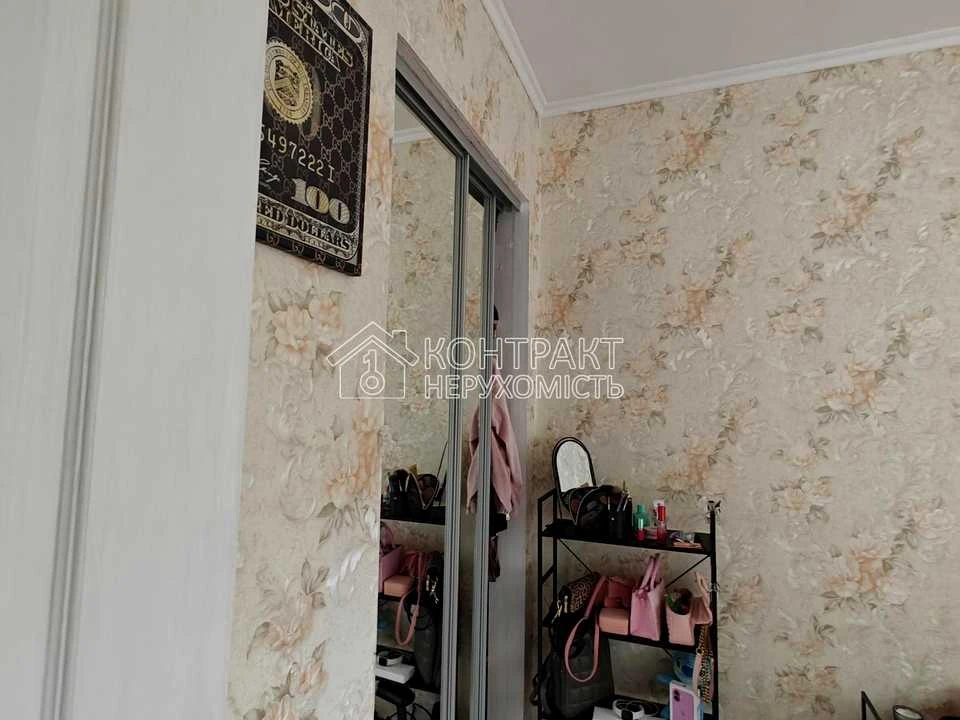 Apartment. Kharkiv, Maidan Zahisnyky Ukrainy pl.