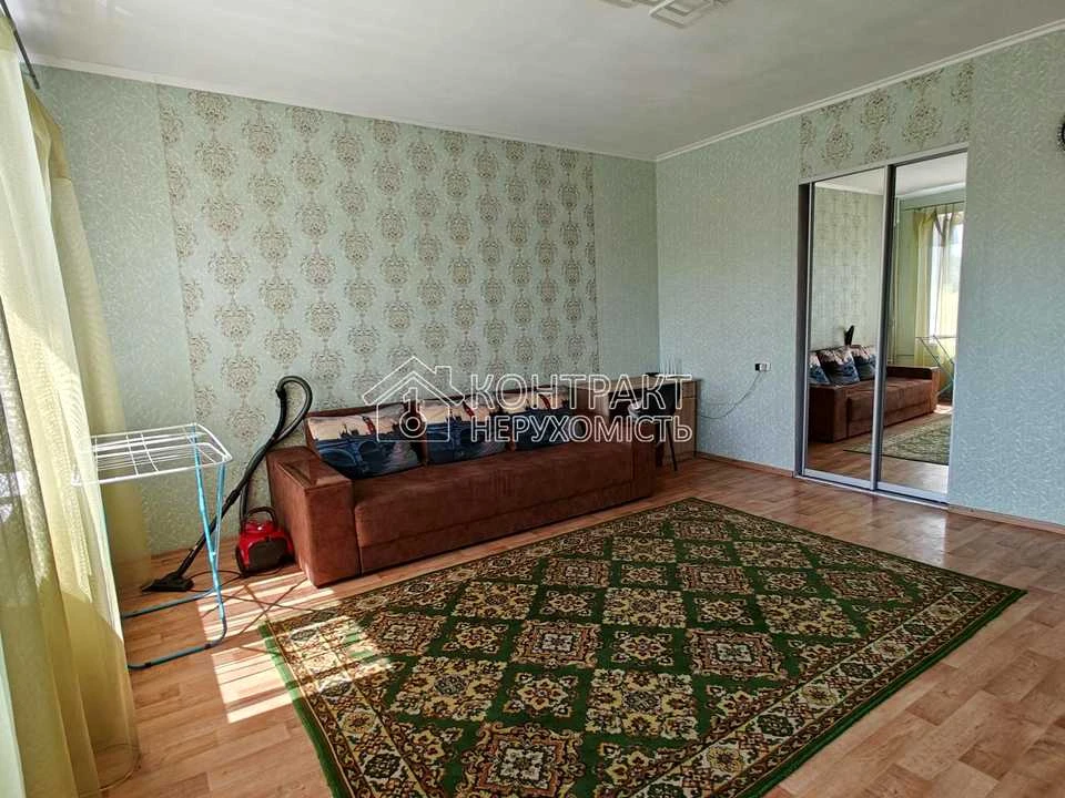 Apartment. Kharkiv, Maidan Zahisnyky Ukrainy pl.