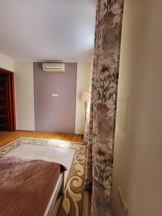 3-к квартира 100 м² на Кленовой / Парк Победы. Кирпичный дом