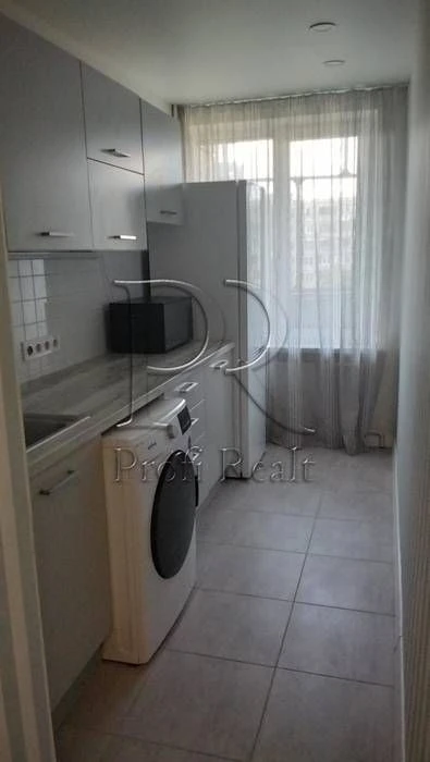 Продаж 1 кімн. кв Мілютенка Лісовий масив