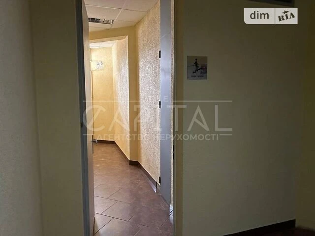 Продаж 3к квартири 137 кв. м на вул. Антоновича 131 • ID 347