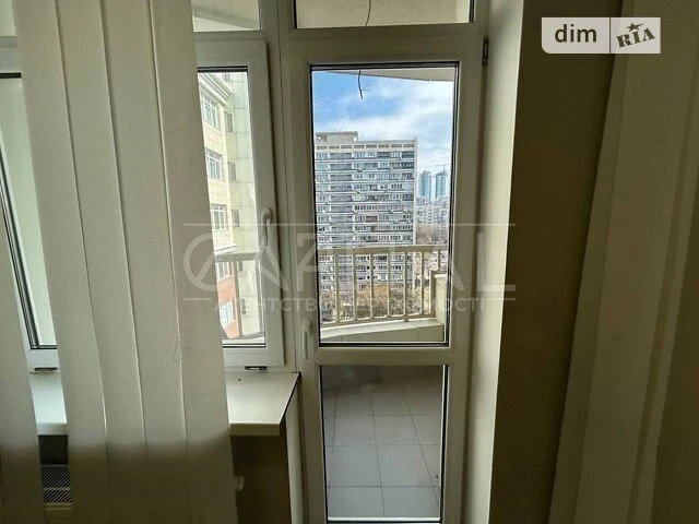 Продаж 3к квартири 137 кв. м на вул. Антоновича 131 • ID 347
