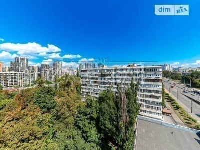 Sale of 3-room apartment 64 sq. m. on Velyka Vasylkivska 145 street