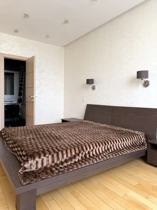 No commission, 2-room apartment for sale 78m Vasyl Kas St.