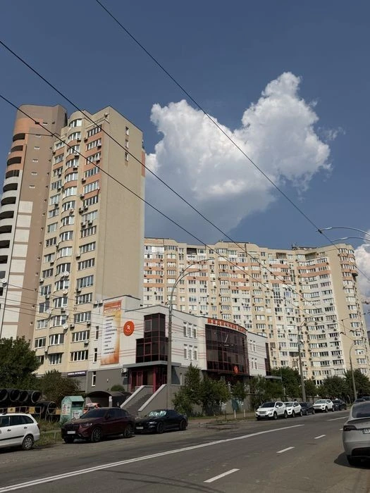 No commission, 2-room apartment for sale 78m Vasyl Kas St.