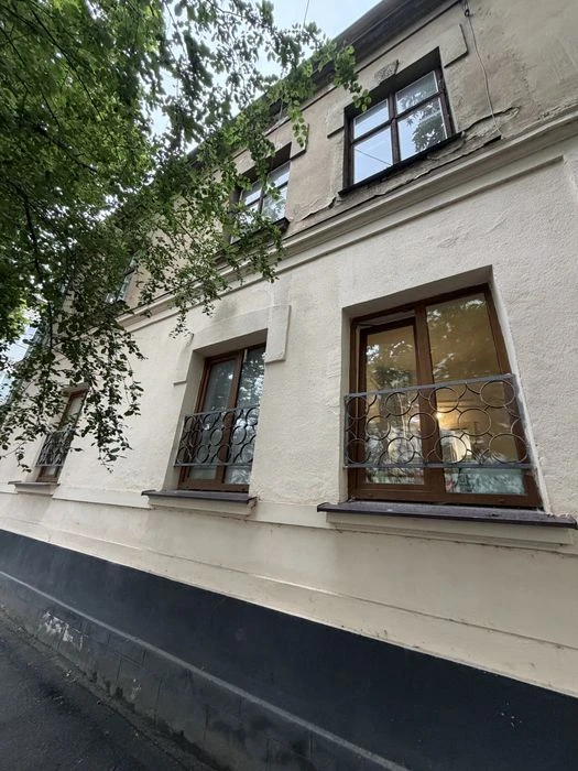 2-room apartment for sale on Horodotska Street (next to Zerova)