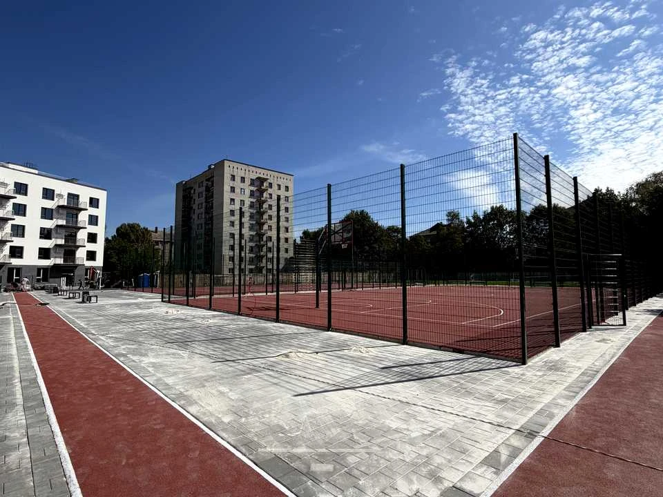 Квартира. Івано-Франківськ, Євгена Коновальця вул., (Будинок
