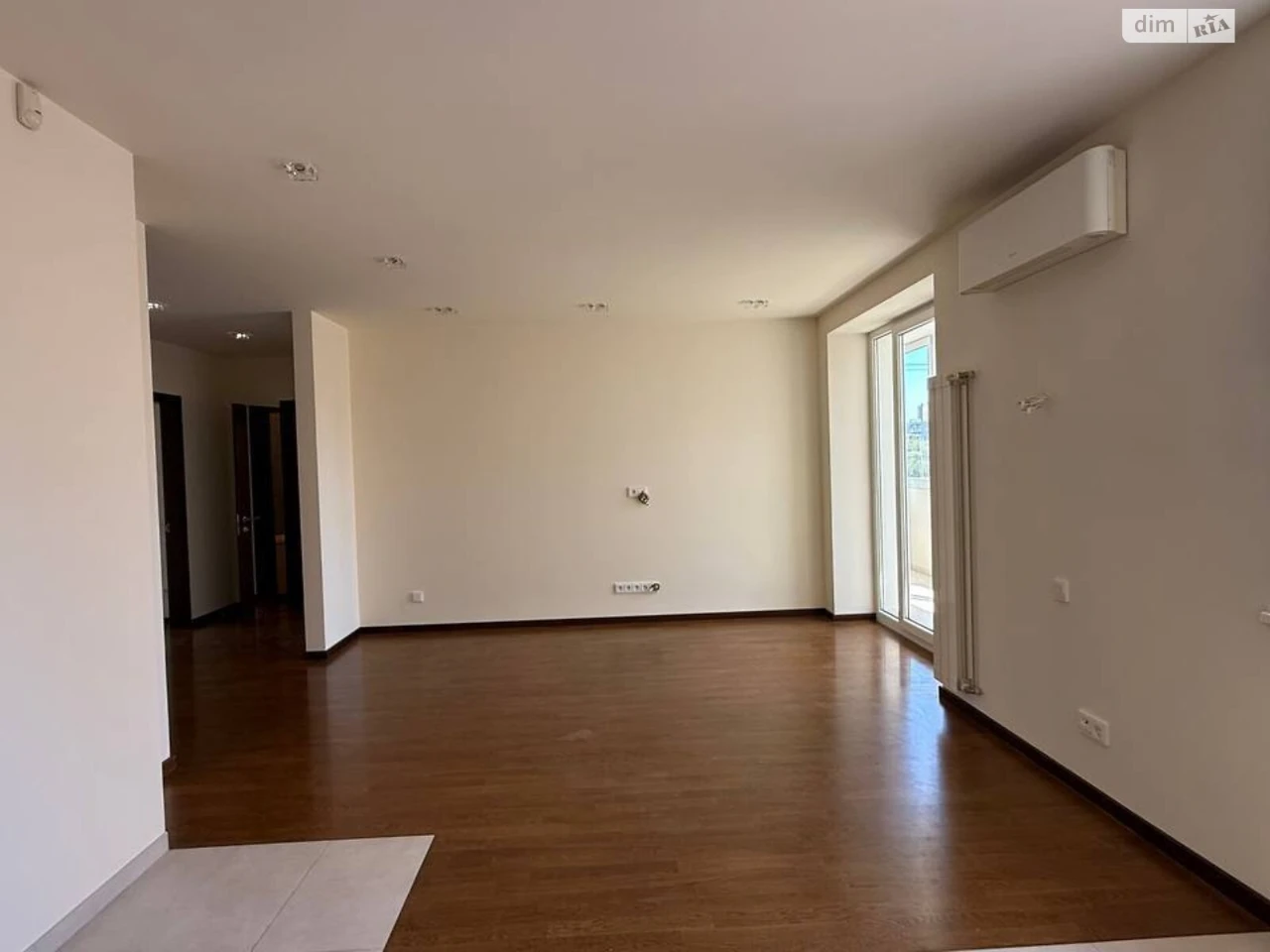 For sale Apartment Pavlivka