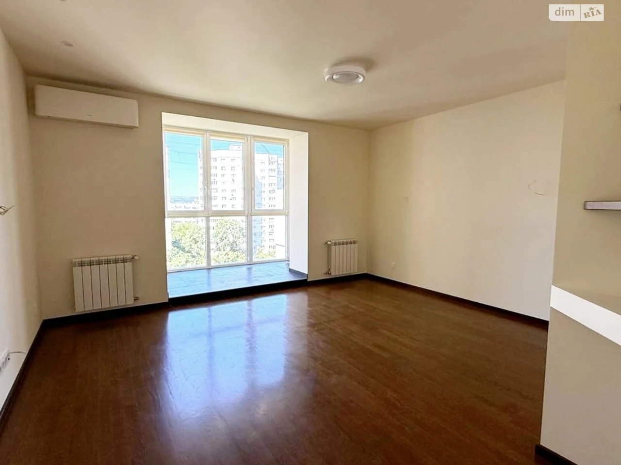 For sale Apartment Pavlivka