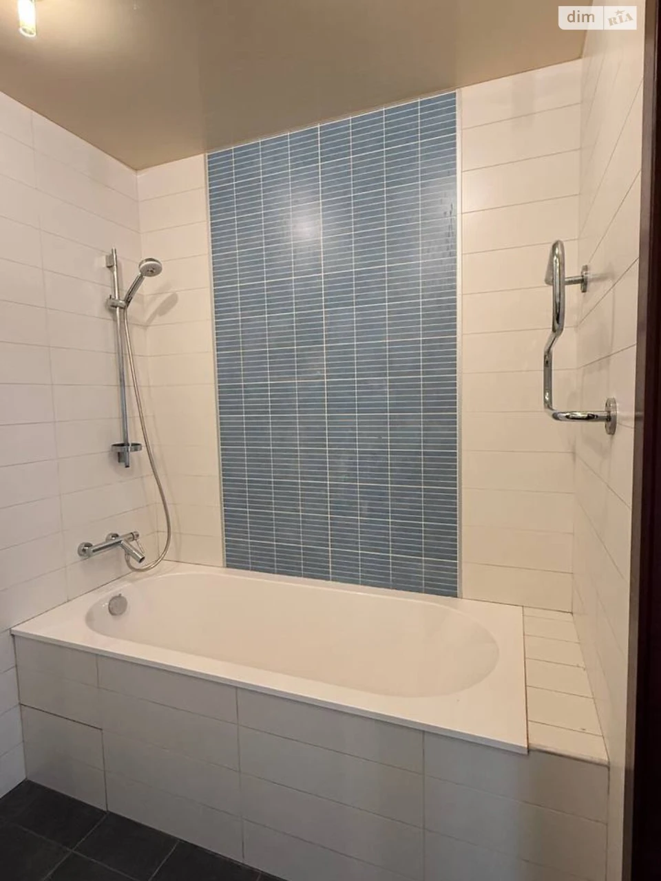 For sale Apartment Pavlivka