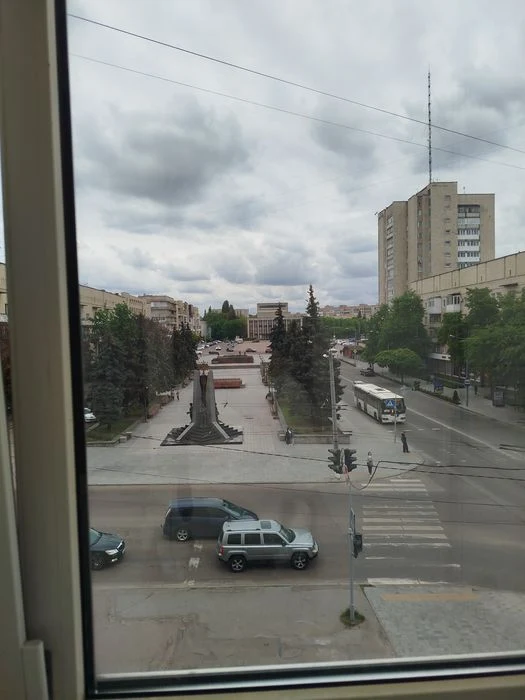 Продам 3х кімнатну квартиру в центрі міста